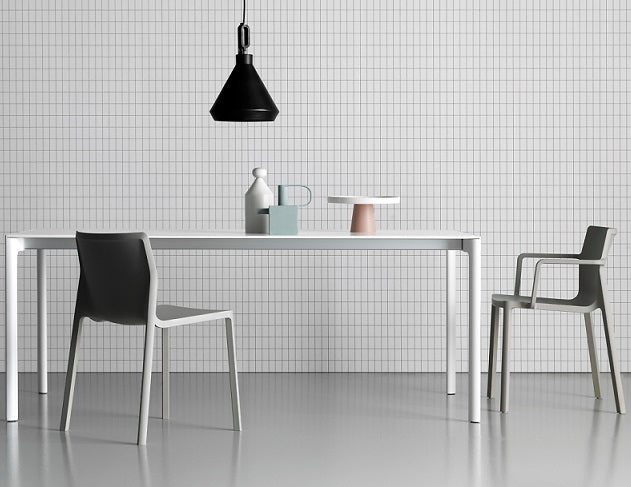 Maki Dining Table by Kristalia