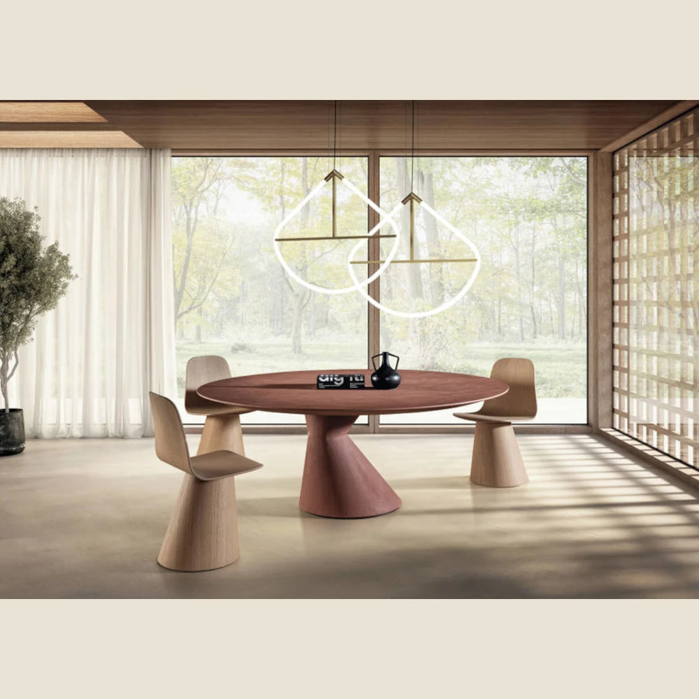 Lago Chapeau dining table