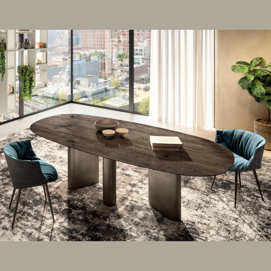 Lago Hoa dining table