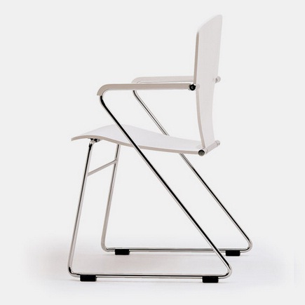 Egoa Chair by Stua