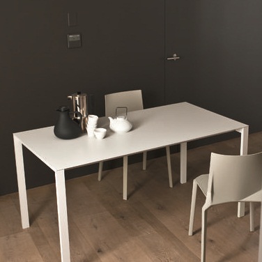 Thin-K Aluminium Extensible Table by Kristalia