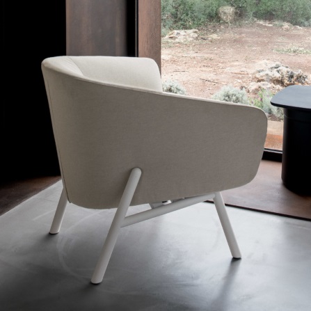 Tuile Armchair by Kristalia