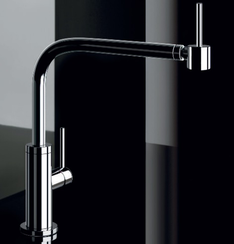 Oxygen Mixer with Swivel L-Spout and Rotating Head by Gessi