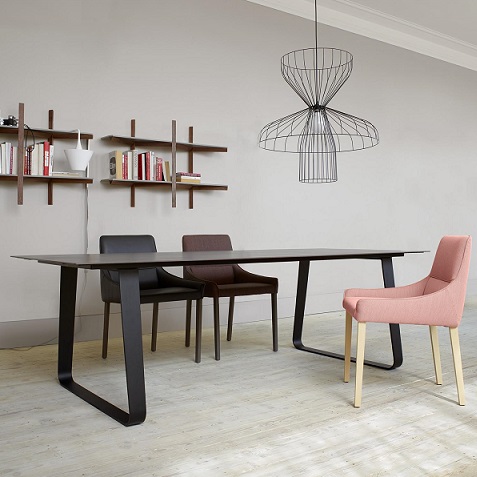 Ligne Roset Vilna Dining Table 